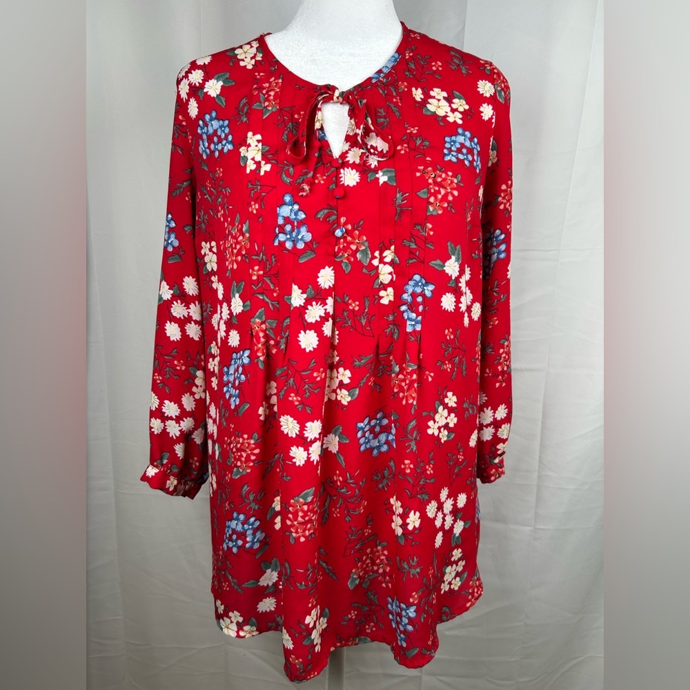 Kenar Red Floral Pleated Front Blouse Women’s Medium Tie Neck Button Up